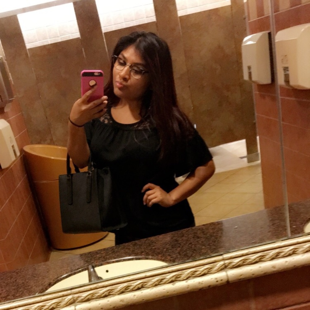 Meet your Posher, Odalis